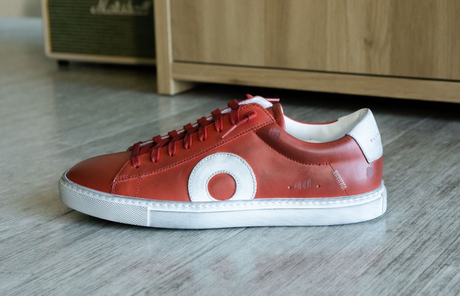 Low1 Karmozijnrode Oliver Kabel